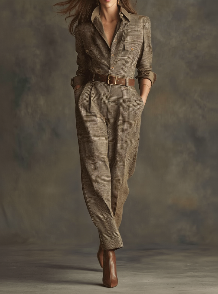 Antonia | Salopetă cu Carouri și Detalii Sofisticate